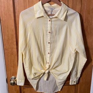 NWT. Buckle. Small yellow/white button-up blouse